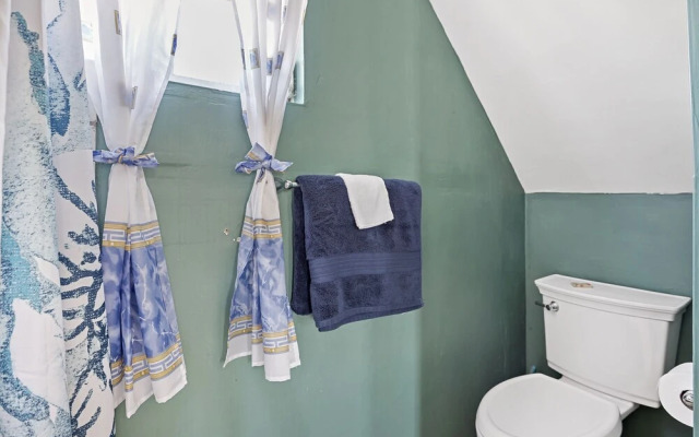 Cocoplum Rest N Hideaway 1