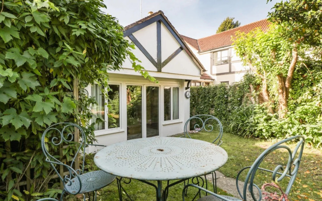 Old Pump Cottage