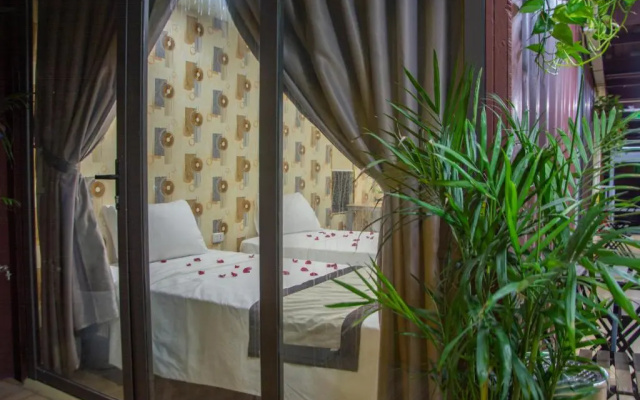 Babylon Ha Long Hotel