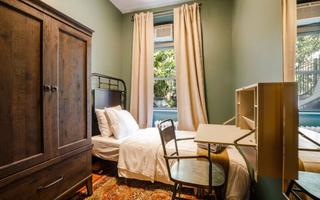 Lamartine Chelsea – Hostel