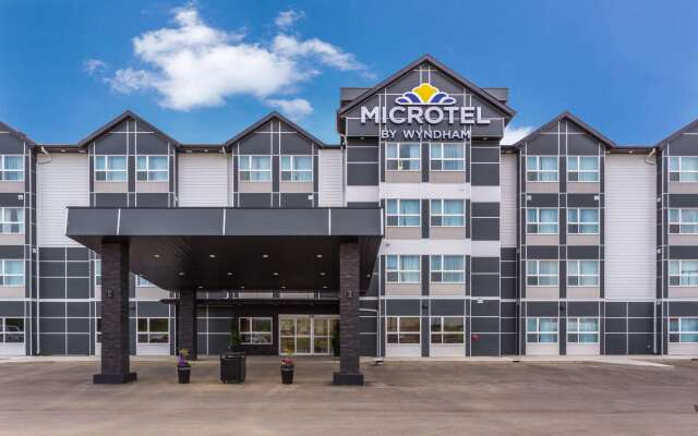 Microtel Inn & Suites By Wyndham Whitecourt