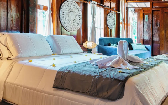 Luxury Villa Rose and Villa Rosebud