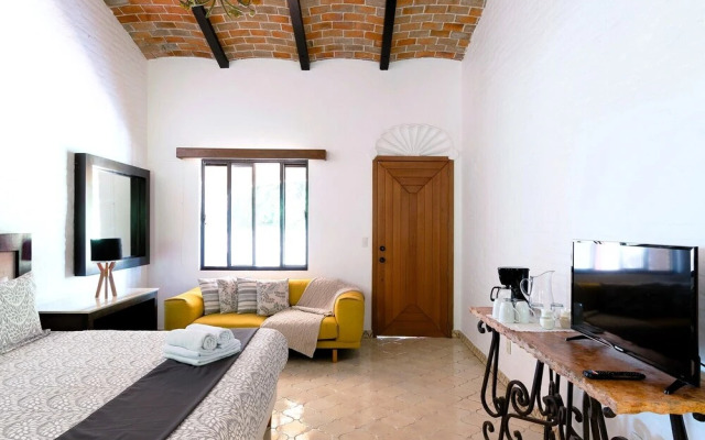 ANANA Rancho San Rafael 3 Bedrooms Hill