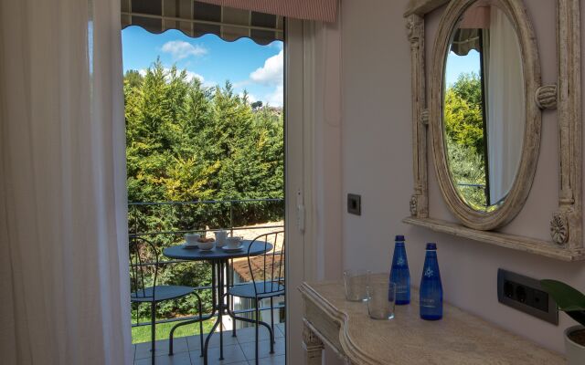Anthemion Suites & Villas