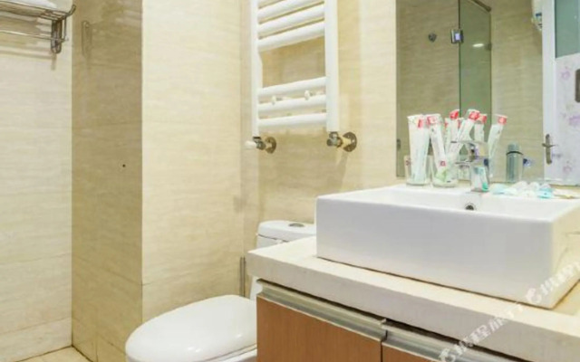 九九时尚酒店(郑州二七万达广场店)