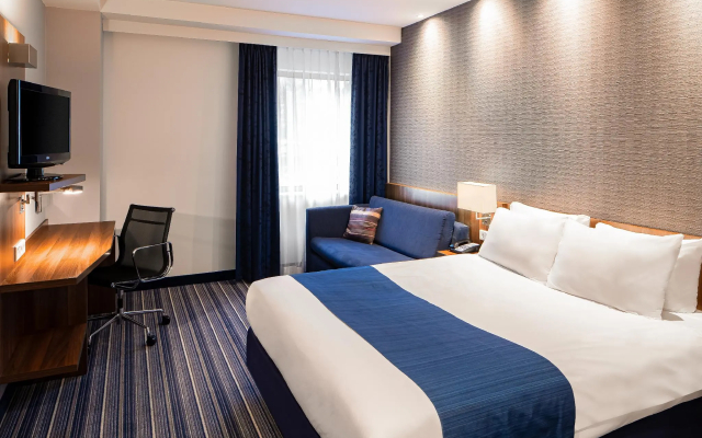 Holiday Inn Express Rotterdam - Central Station by IHG