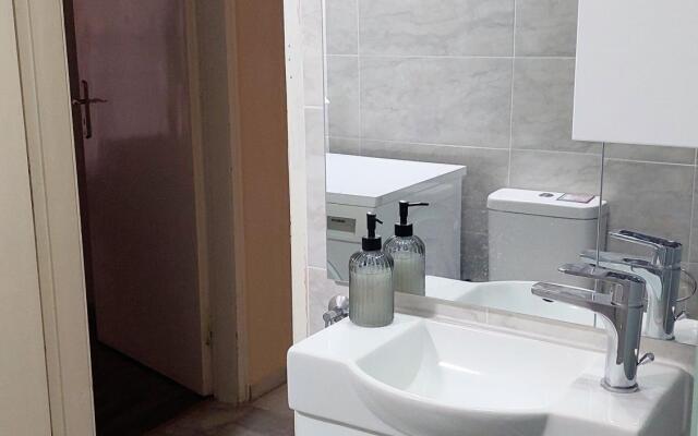 Grand Apartment in Acropolis Museum