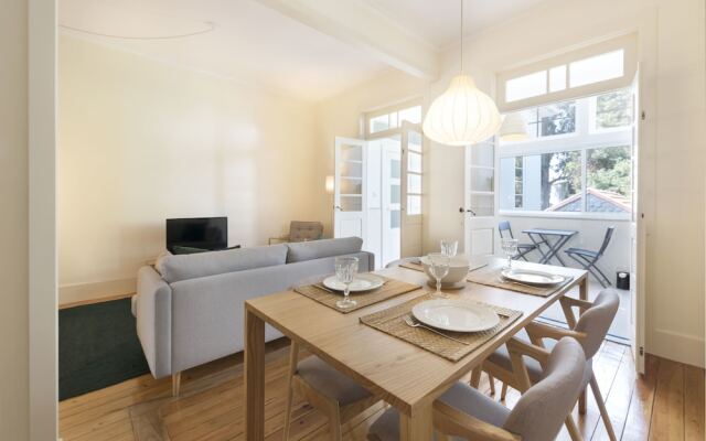 Tripas-Coração, Breiner Apartments