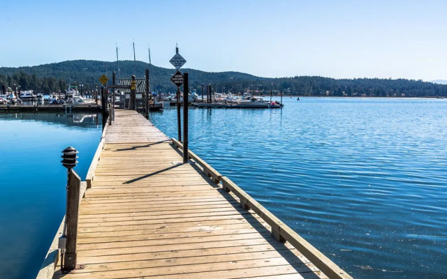 Sooke Harbour Resort & Marina