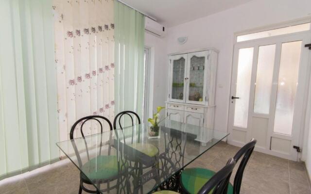 Apartments Kruno