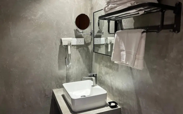 selene city hotel