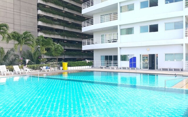 VTSIX Condo Service at View Talay 6 Condo Pattaya