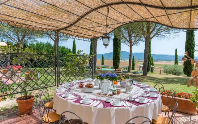 CASALE BROLIO 12&2, Emma Villas