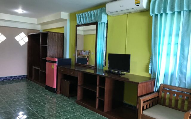 Phangan Dragon Hut Resort