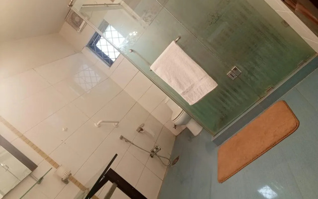 Rehman Gardens - 3BR Apartment