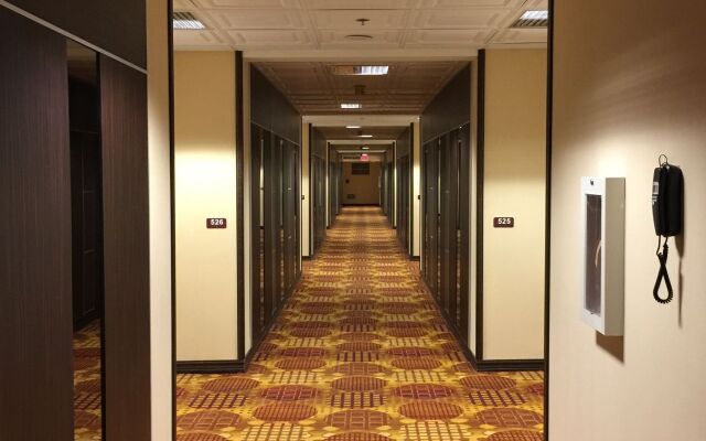 LA Crystal Hotel - Los Angeles Area