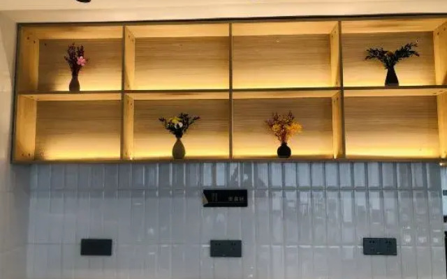 Green View Hotel (Foshan Xiqiao Mountain Qian Guo Qing Store)