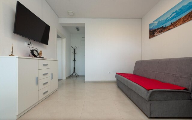 Nice Apartment in Bibinje With Wifi and 1 Bedrooms