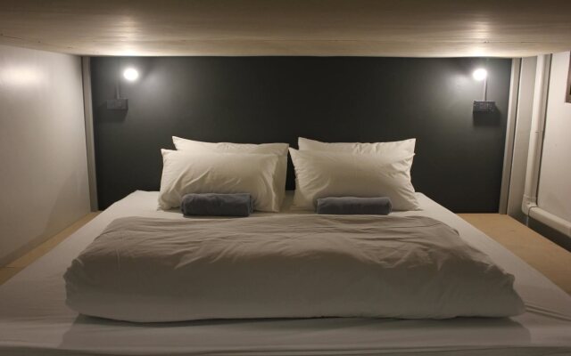 Ekanek Hostel Bangkok - Adults Only