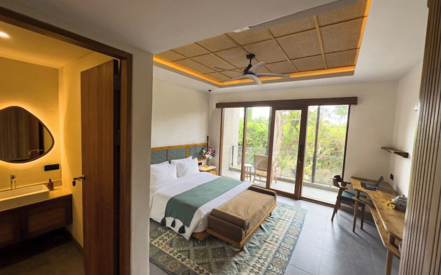 Leafy Riverbank – Guest Rooms – Beraban