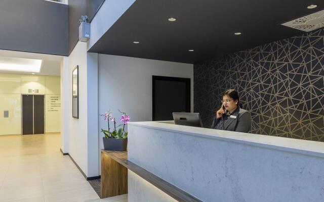 Oaks Wellington Hotel