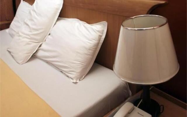 La Maison Hotel And Suites
