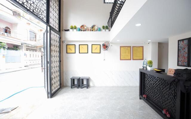 Noble Swan Residence Hotel