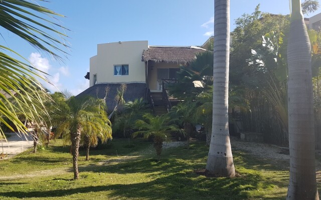 Amaris Beach Club