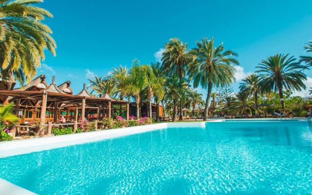 HL Miraflor Suites