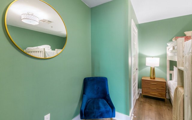 Charming 4BR Condo Steps Away from French Quarter Delights!