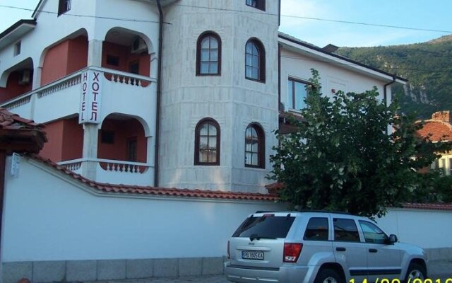 Family Hotel El Paraiso