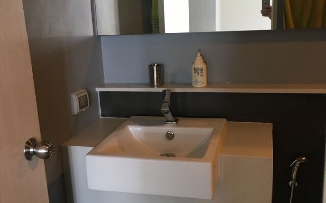 Acqua Condo - 505 by Axiom