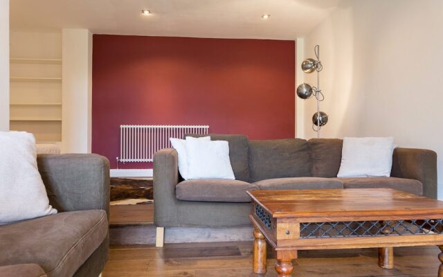 Converted Church Home with Parking, Sleeps 6