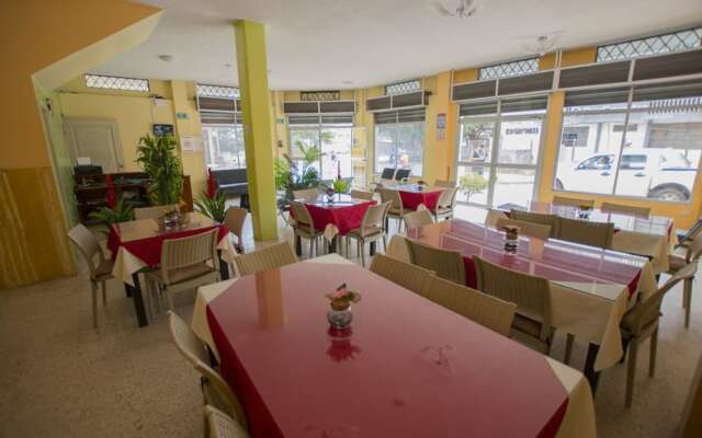 Hostal Andry