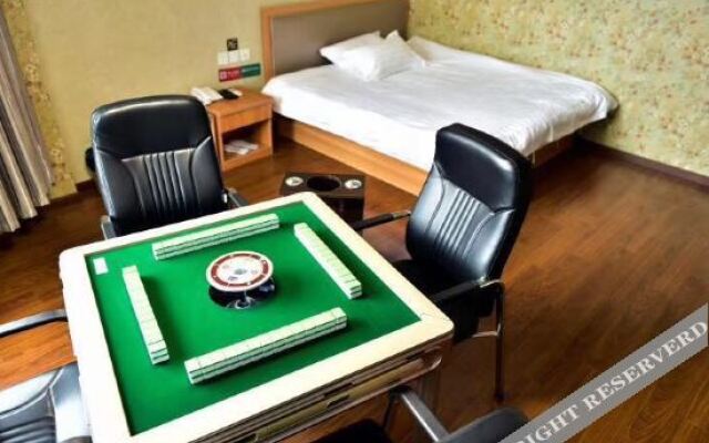 Oyo Zhuji Hi Wave Hotel