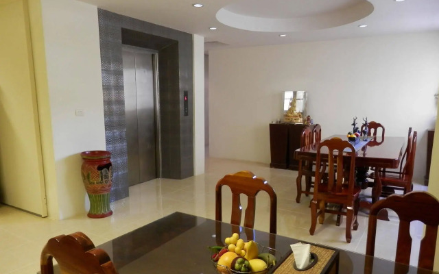 Ban Patong Residence