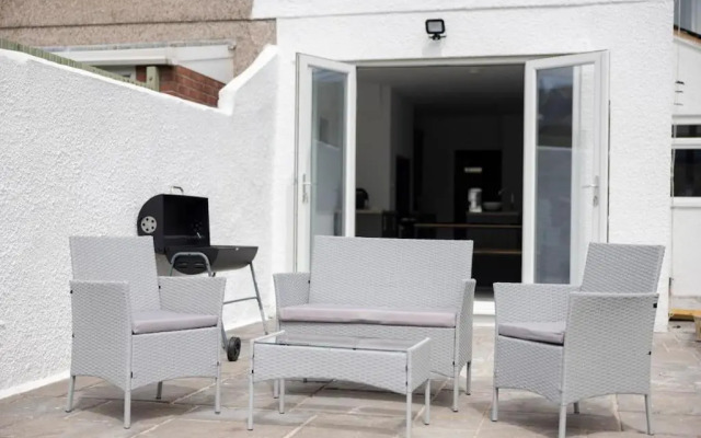 Spacious Holiday Home in Porthcawl