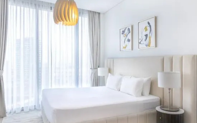 HomesGetaway - Modern 1 Bedroom in JBR The Address