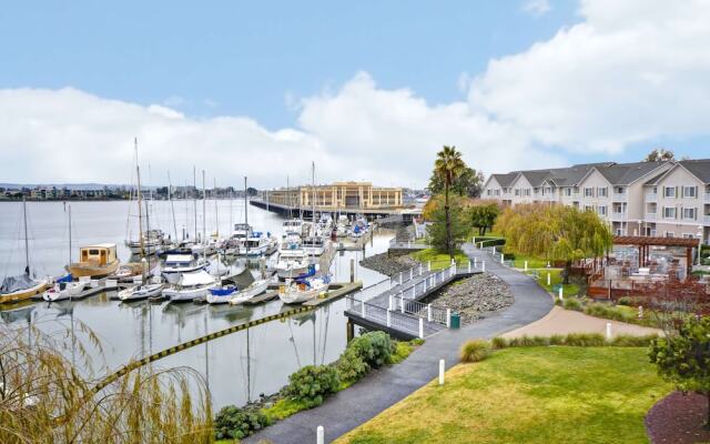 Homewood Suites by Hilton Oakland-Waterfront