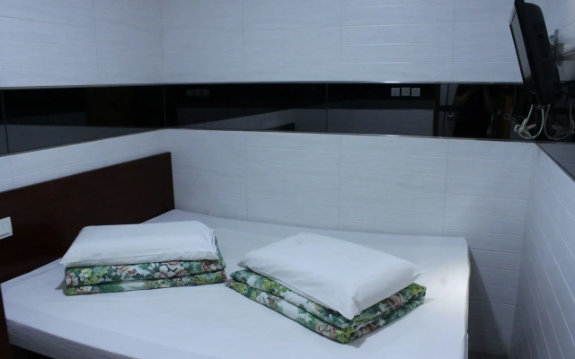 Ah Shan Hostel