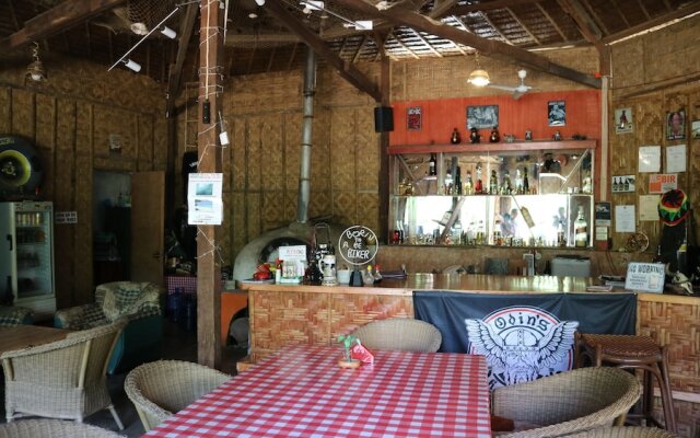 Henry's Hostel