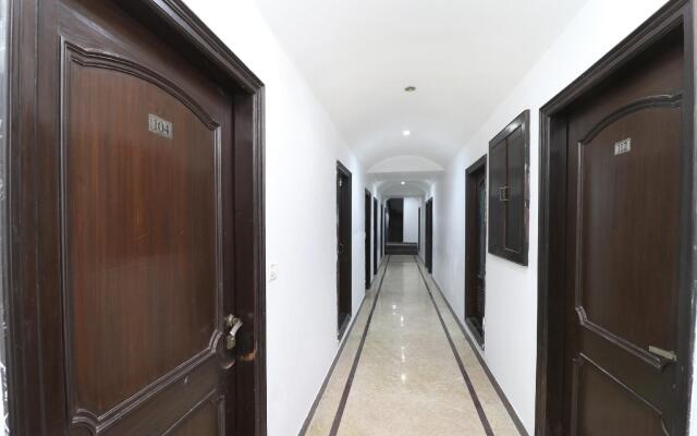 OYO 16415 Hotel Kishore International