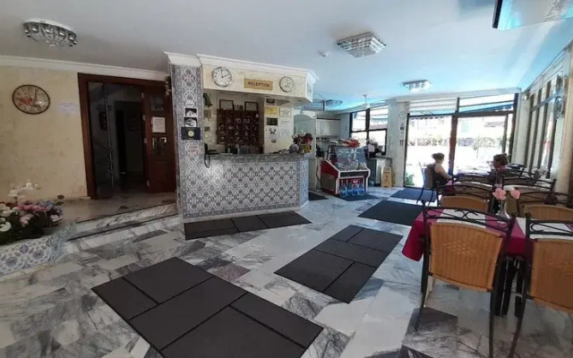 H Hotels