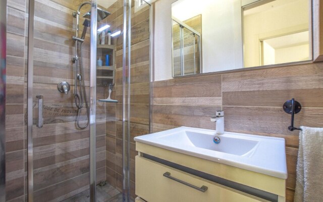 Stunning Home in Pozzallo With Jacuzzi, Wifi and 2 Bedrooms