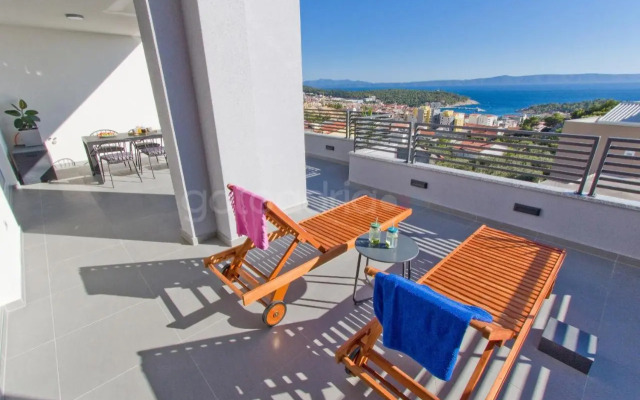 Penthouse With Panoramic View Ally