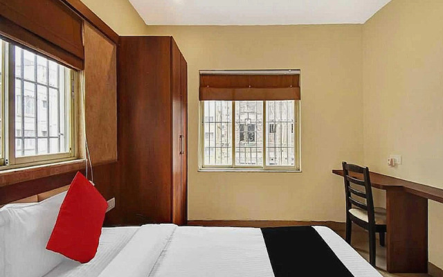 Collection O 80638 Roshans Inn