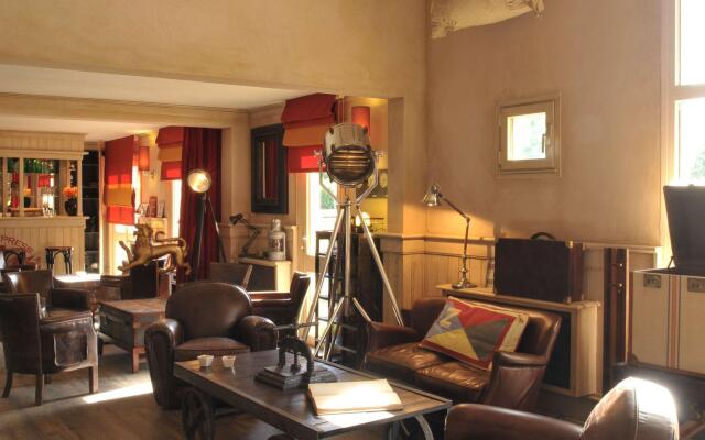 Brit Hotel Essentiel CHOLET