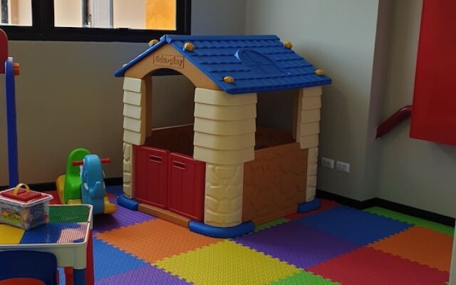 1 Bedroom Apartment with Stunning Views
