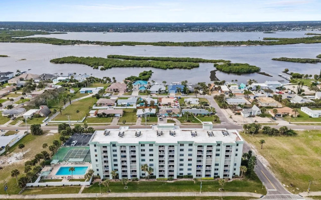 Ocean Terrace Club 601