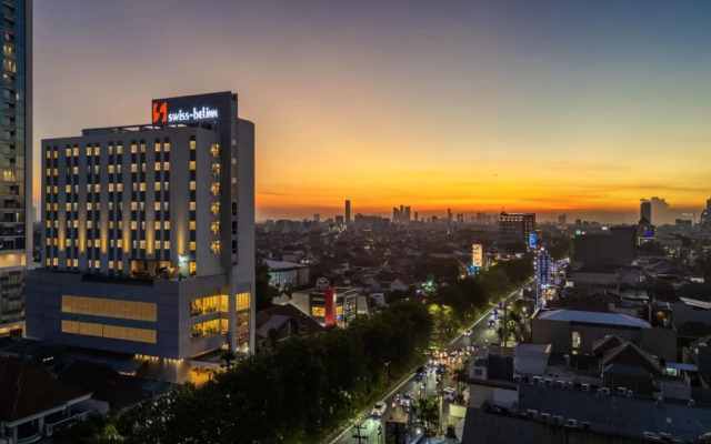 Swiss-Belinn Manyar